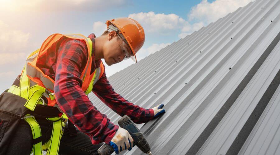 Professional Flat Roofing Installation in Dakota City, NE